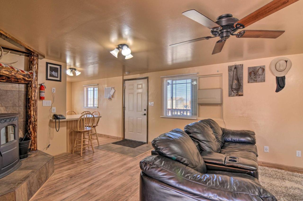 Cozy Home With Canyon Views 2 Mi To Grand Staircase Henrieville Buitenkant foto
