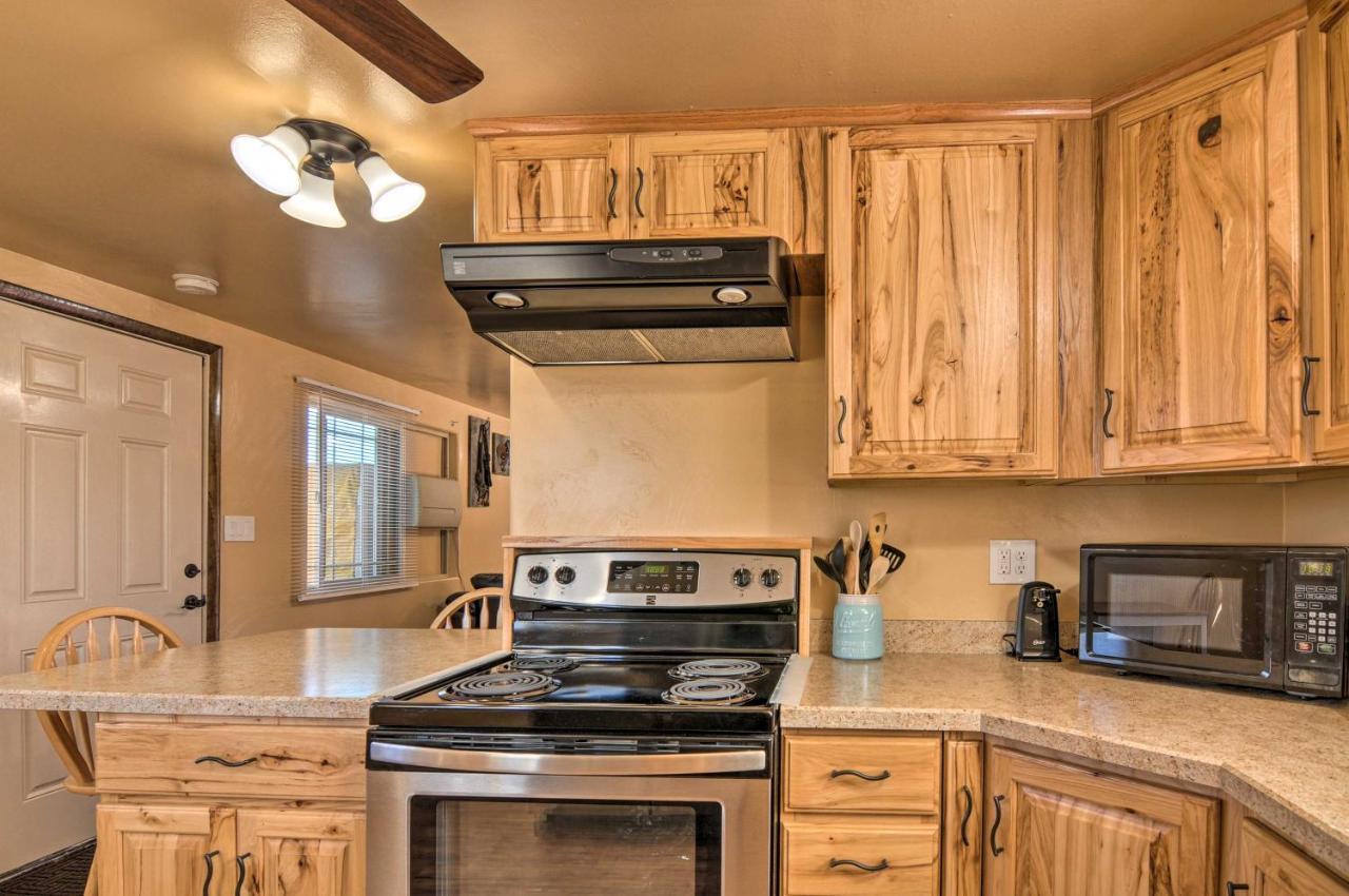 Cozy Home With Canyon Views 2 Mi To Grand Staircase Henrieville Buitenkant foto